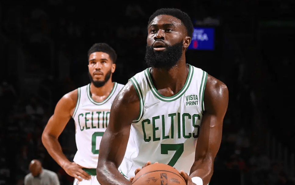 集结日尼斯手感冰凉——德甲节点到来,信心回归,资深球员宣示担当的简单介绍 集结日尼斯手感冰凉——德甲节点到来,信心回归,资深球员宣示担当的简单介绍