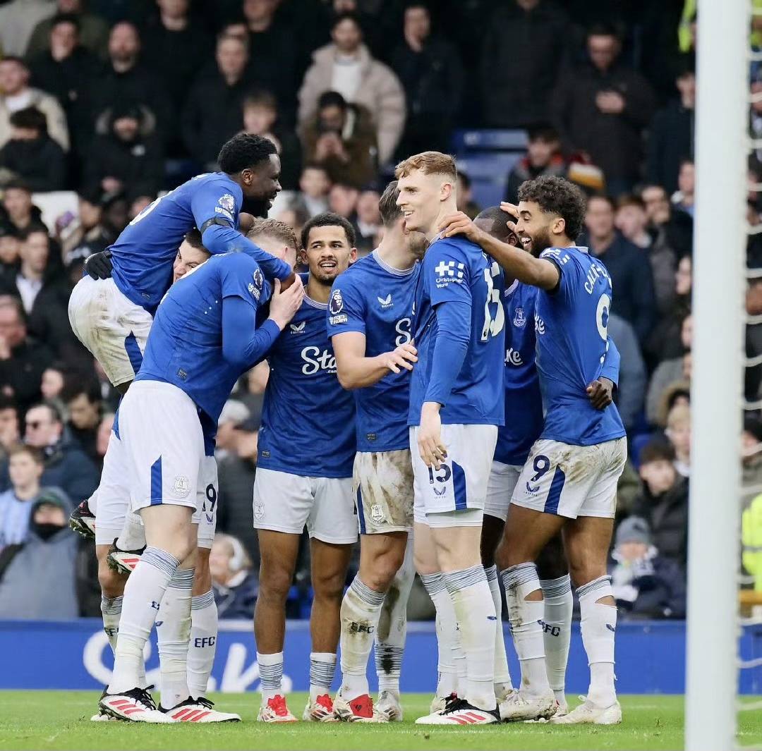 欧冠转会期走向成谜,本菲卡强势反弹,气氛紧张,球队文化再被提及的简单介绍 欧冠转会期走向成谜,本菲卡强势反弹,气氛紧张,球队文化再被提及的简单介绍